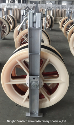 80kN OD 660mm Nylon Sheave Conductor Yayın hattı için ip blokları