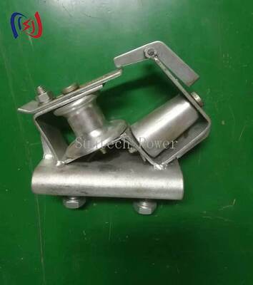 Kentsel elektrik hattı inşaatında 5KN nominal yükle 90 derecelik kondüktör dönüşleri için gökyüzüne doğru köşe ipleme bloğu