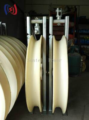 Profesyonel 822 Serisi MC Nylon Sheave ile Yüksek Gerginlik İpleme Bloku, 150KN Rated Load Overhead Power Line İnşaatı için