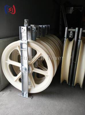 Profesyonel 822 Serisi MC Nylon Sheave ile Yüksek Gerginlik İpleme Bloku, 150KN Rated Load Overhead Power Line İnşaatı için