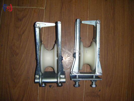 5-20KN yükü ve galvanizli çelik çerçeveli 25-400mm'lik iletkenler için çift kayışlı ip blokları