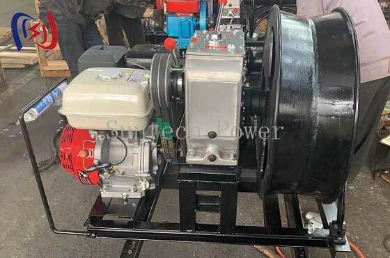 1.25T Çekme Kuvveti 9HP Benzinli Motorlu Kablo Toplama Makinesi İki İleri Vites Artı Geri Kablo Vinç Çekici